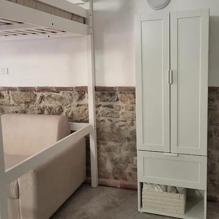 Monolocale Ai Cavallucci Terracina