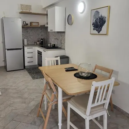 Appartamento Monolocale Ai Cavallucci Terracina
