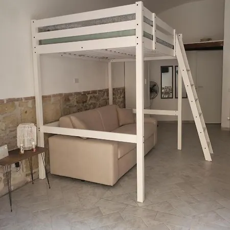 Monolocale Ai Cavallucci Terracina